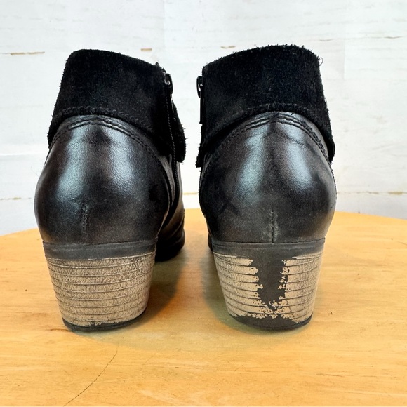 Eric Michael | Black Lace-Up Heeled Ankle Booties, EU 39 - Picture 6 of 13